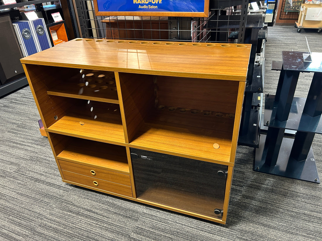 マリオ・ベリーニのラックがやってきました!